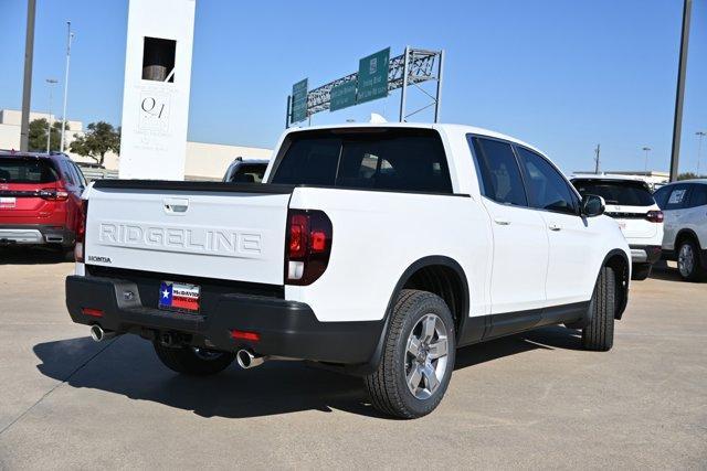 new 2025 Honda Ridgeline car, priced at $43,027