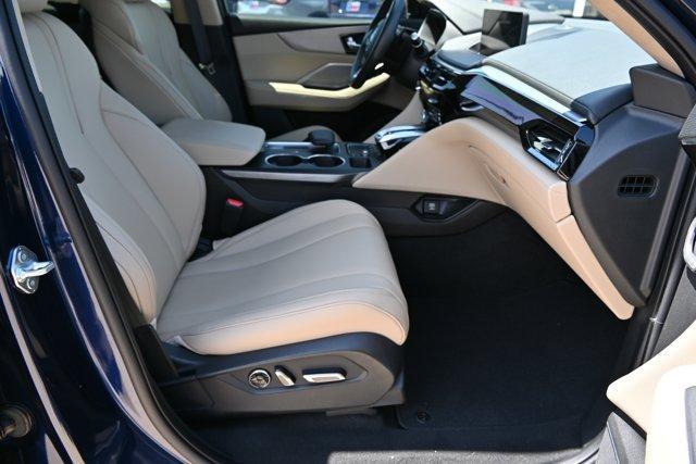 used 2024 Acura MDX car, priced at $39,000