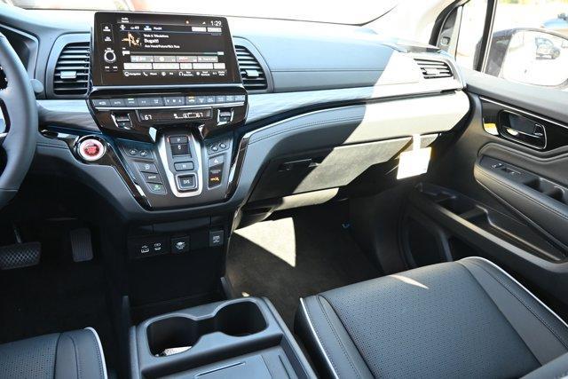 new 2026 Honda Odyssey car, priced at $49,525