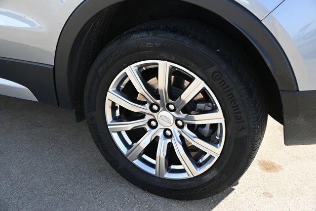 used 2023 Cadillac XT4 car, priced at $25,290