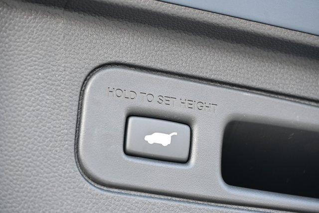 new 2025 Honda Pilot car, priced at $51,204