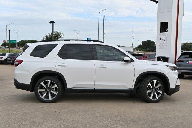 new 2025 Honda Pilot car, priced at $51,204