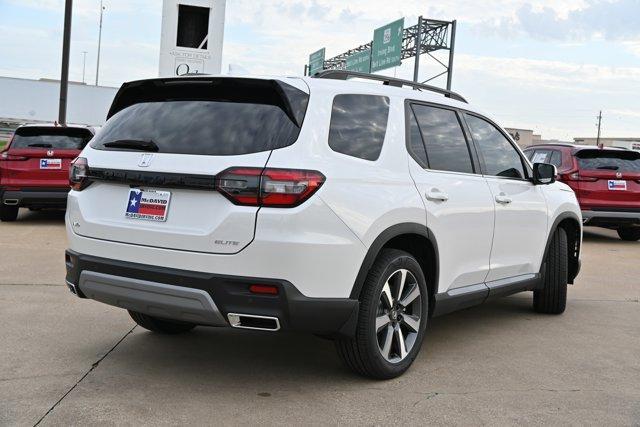 new 2025 Honda Pilot car, priced at $51,204