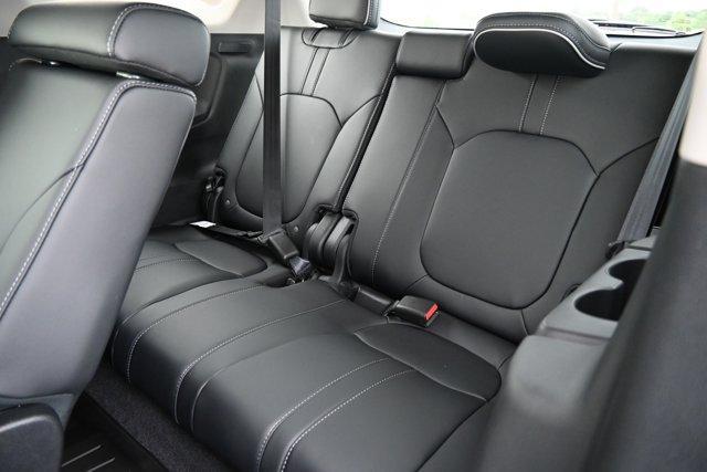 new 2025 Honda Pilot car, priced at $51,204