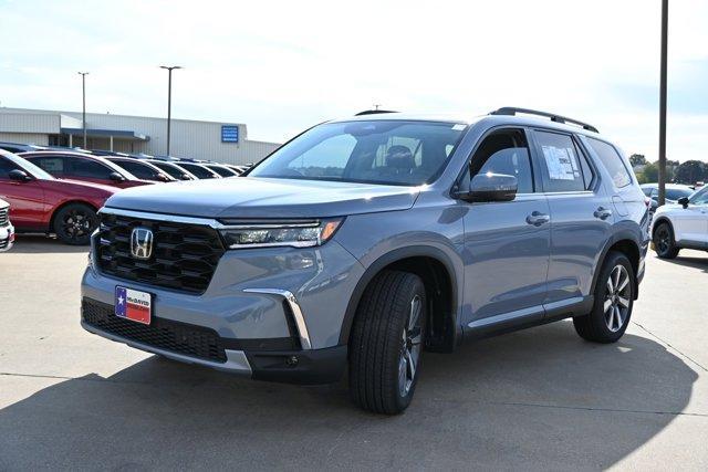 new 2025 Honda Pilot car, priced at $49,337