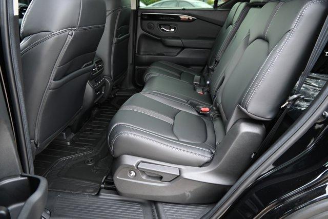 new 2025 Honda Pilot car, priced at $42,913