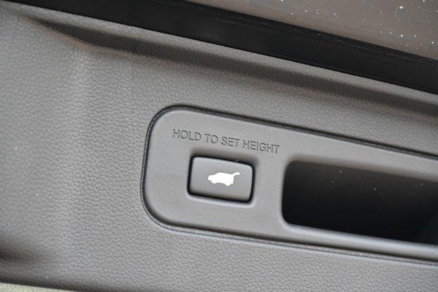 new 2025 Honda Pilot car, priced at $42,913