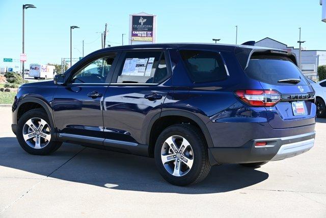 new 2025 Honda Pilot car, priced at $42,898