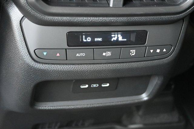 new 2025 Honda Pilot car, priced at $45,286