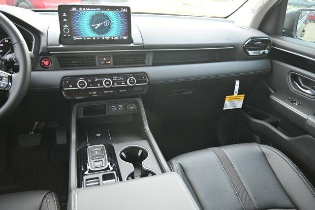 new 2025 Honda Pilot car, priced at $45,286
