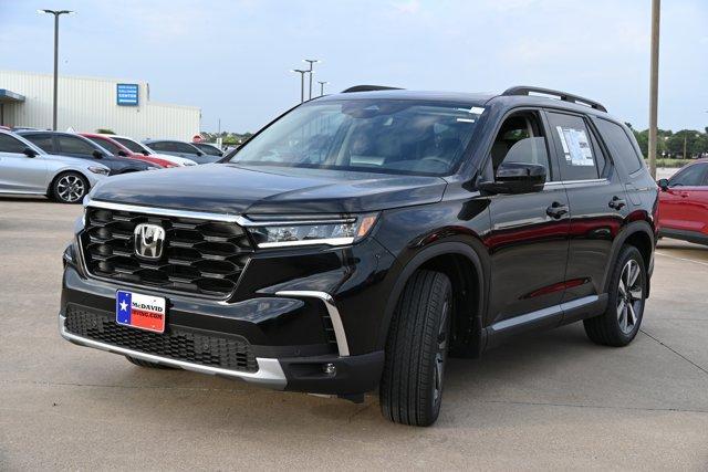 new 2025 Honda Pilot car, priced at $45,286