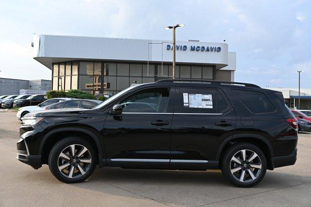 new 2025 Honda Pilot car, priced at $45,286