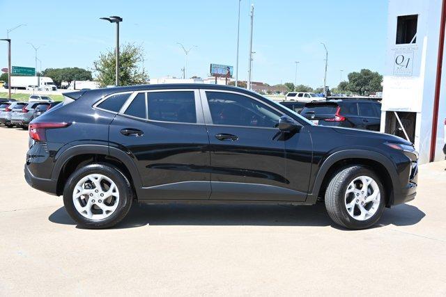 used 2025 Chevrolet Trax car, priced at $20,498