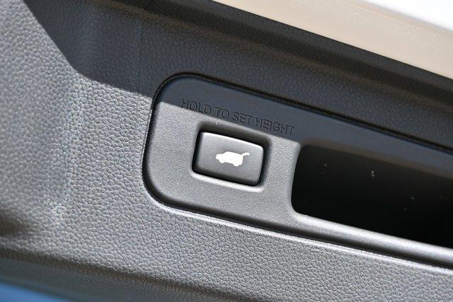 new 2025 Honda Pilot car, priced at $43,872