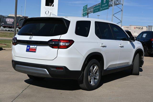 new 2025 Honda Pilot car, priced at $43,872