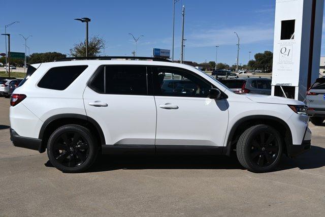 new 2025 Honda Pilot car, priced at $52,626