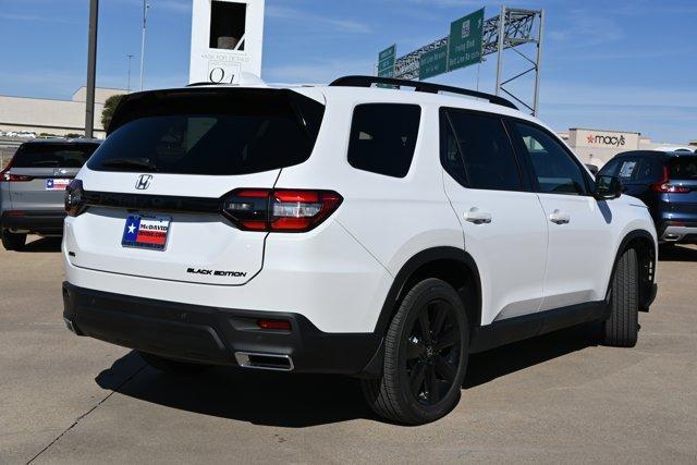 new 2025 Honda Pilot car, priced at $52,626