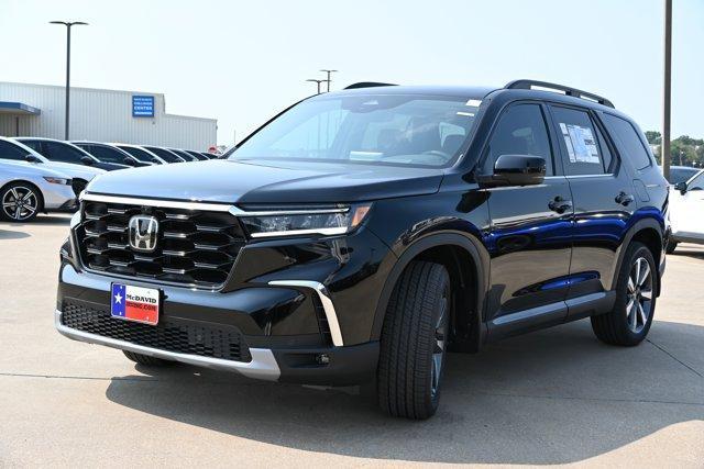 new 2025 Honda Pilot car, priced at $51,370