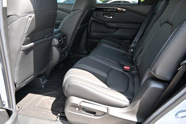 new 2025 Honda Pilot car, priced at $54,602