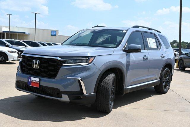 new 2025 Honda Pilot car, priced at $54,602