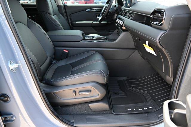 new 2025 Honda Pilot car, priced at $54,602