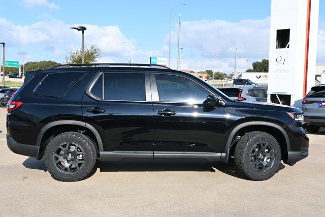 new 2025 Honda Pilot car, priced at $48,432