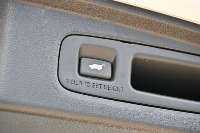 new 2025 Honda CR-V Hybrid car, priced at $39,143