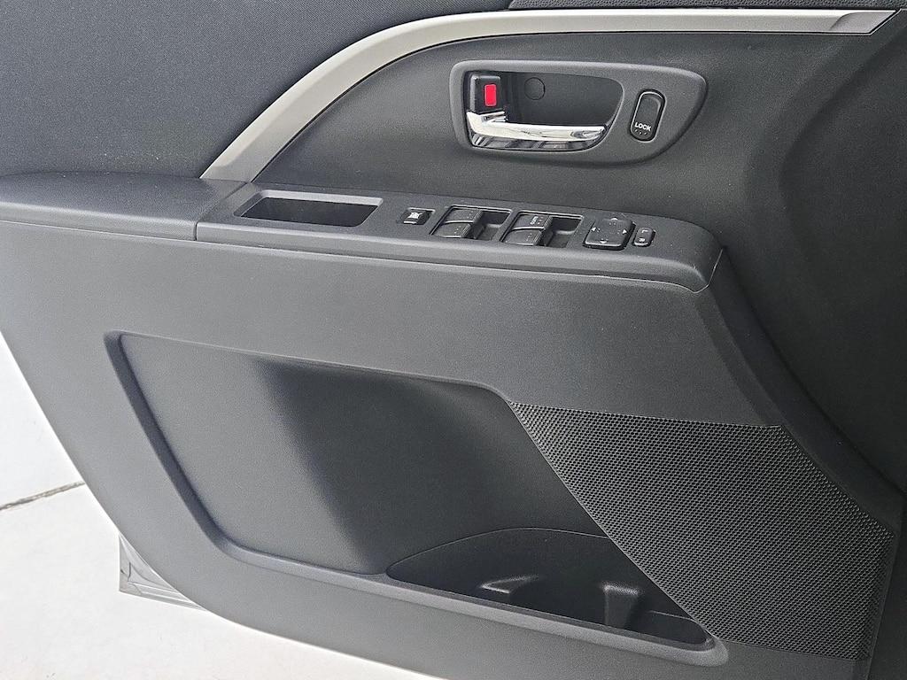 used 2014 Mazda Mazda5 car, priced at $10,998