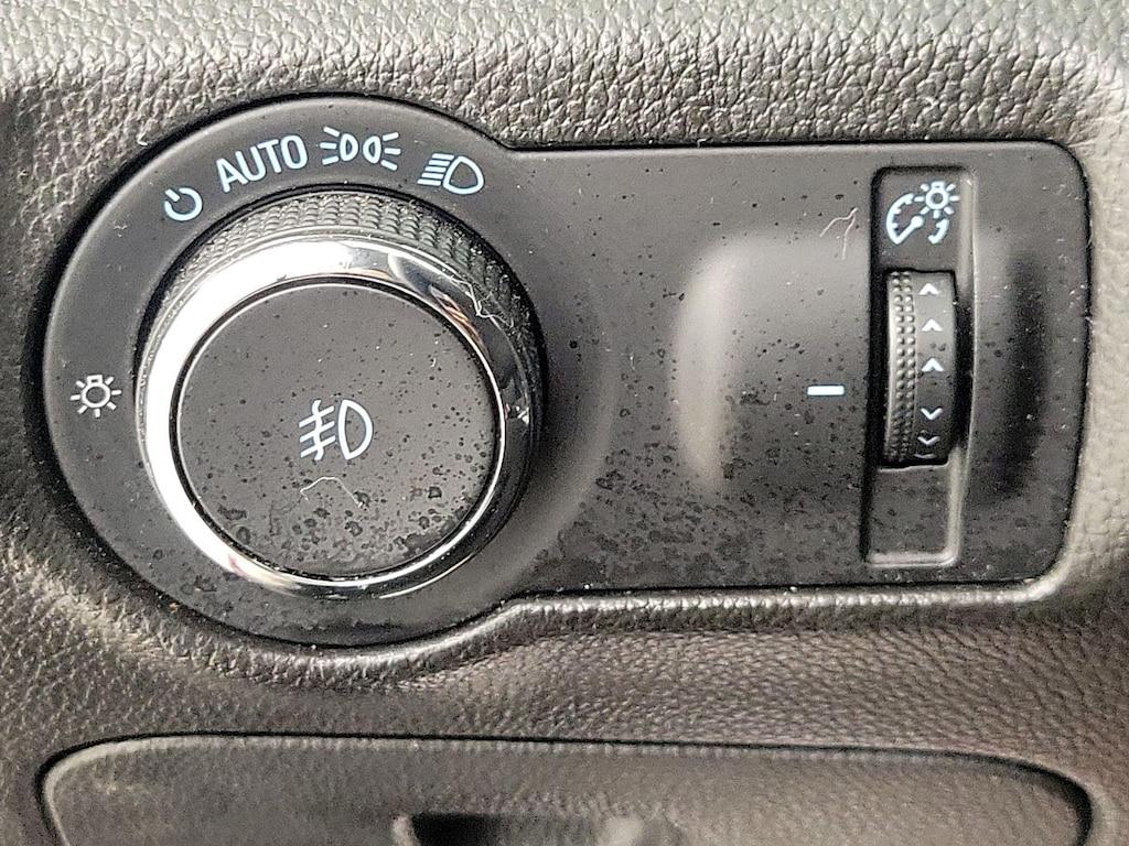 used 2015 Chevrolet Cruze car, priced at $14,599