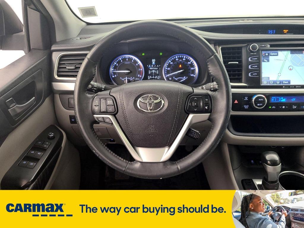 used 2016 Toyota Highlander car, priced at $18,998