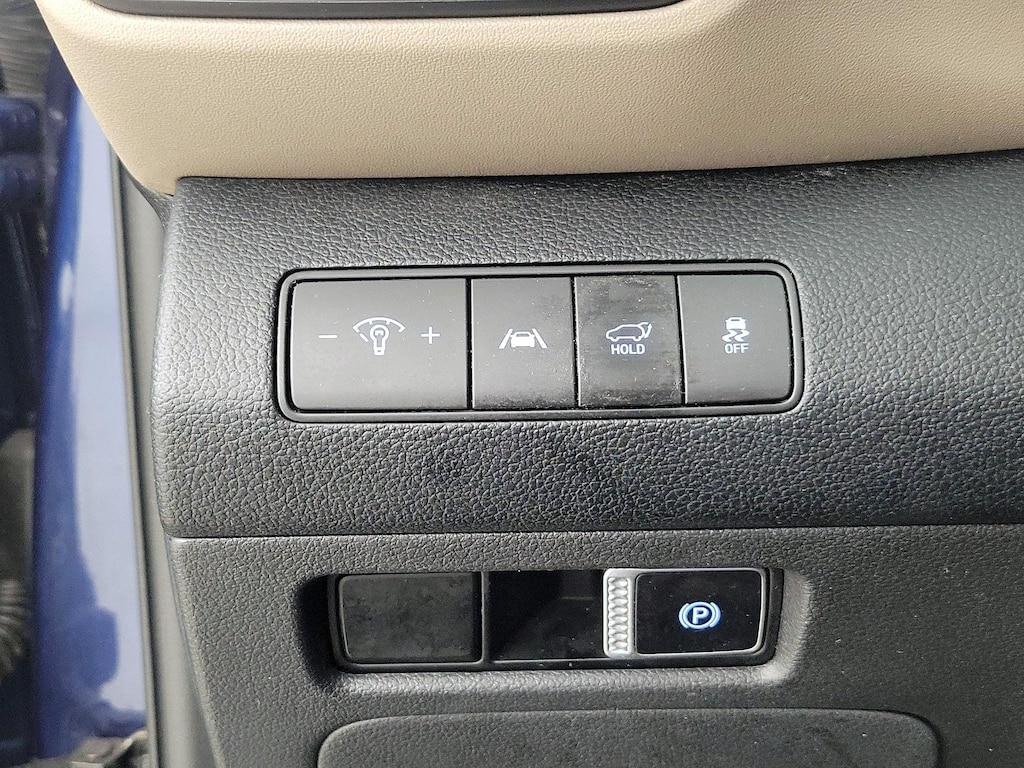 used 2021 Hyundai Santa Fe car, priced at $18,998