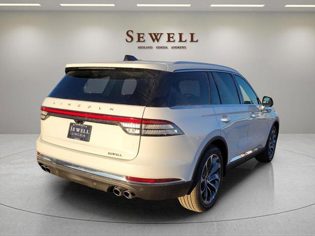 new 2025 Lincoln Aviator car, priced at $70,625