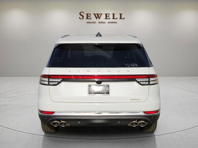 new 2025 Lincoln Aviator car, priced at $61,525