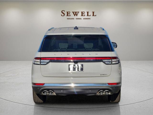 new 2025 Lincoln Aviator car, priced at $61,425