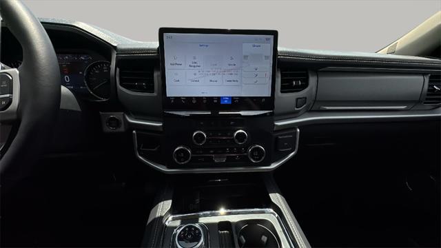 new 2024 Ford Expedition car, priced at $45,900