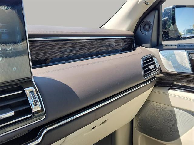 new 2024 Lincoln Navigator car, priced at $107,650