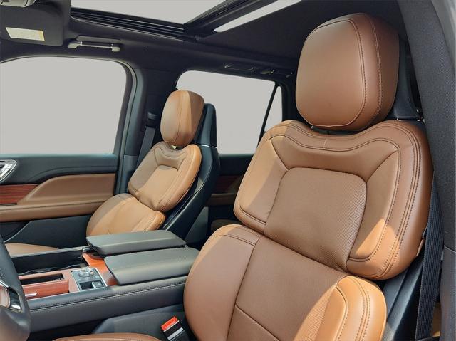 new 2024 Lincoln Navigator car, priced at $103,020