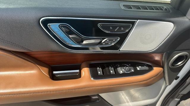 used 2024 Lincoln Navigator car, priced at $86,600