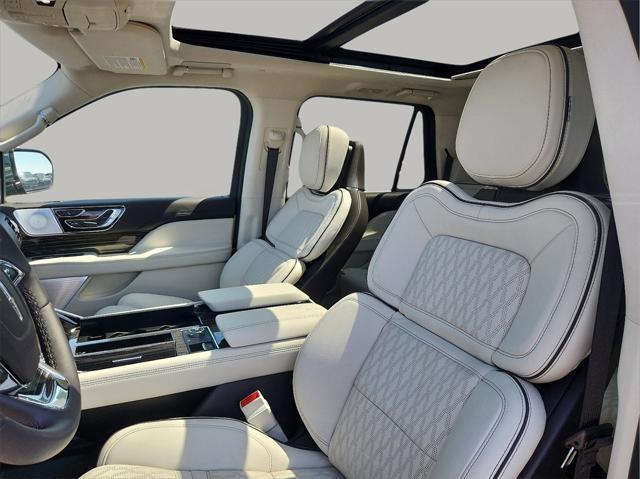 new 2024 Lincoln Navigator car, priced at $109,737