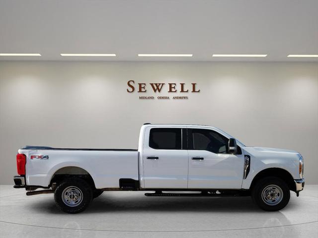 used 2023 Ford F-250 car, priced at $35,000