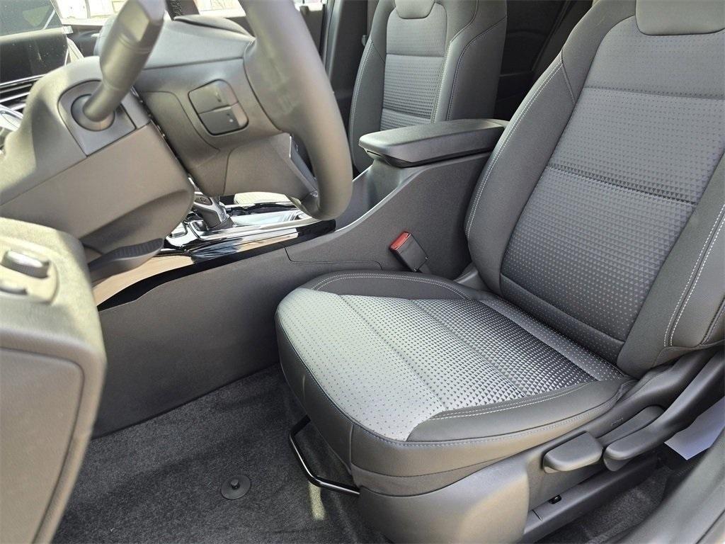 new 2025 Chevrolet Trax car, priced at $24,623