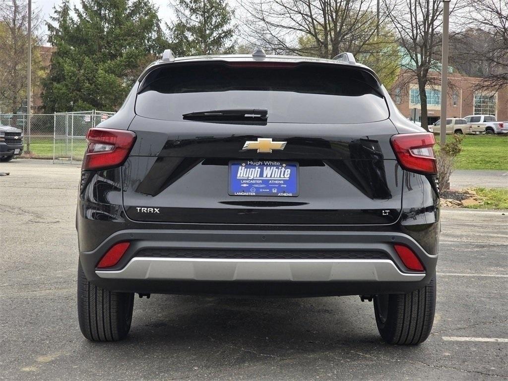 new 2025 Chevrolet Trax car, priced at $24,877