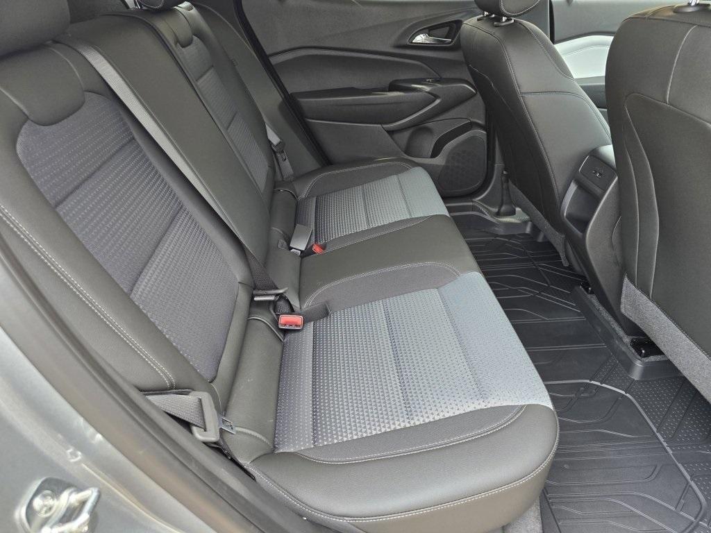 new 2025 Chevrolet Trax car, priced at $25,106
