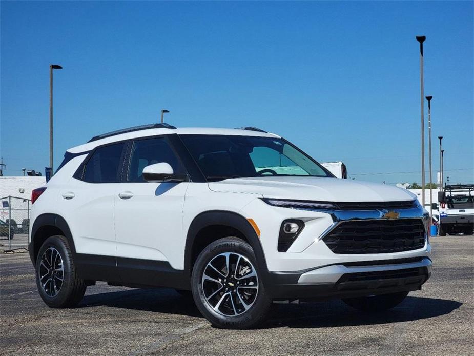 new 2025 Chevrolet TrailBlazer car, priced at $29,905