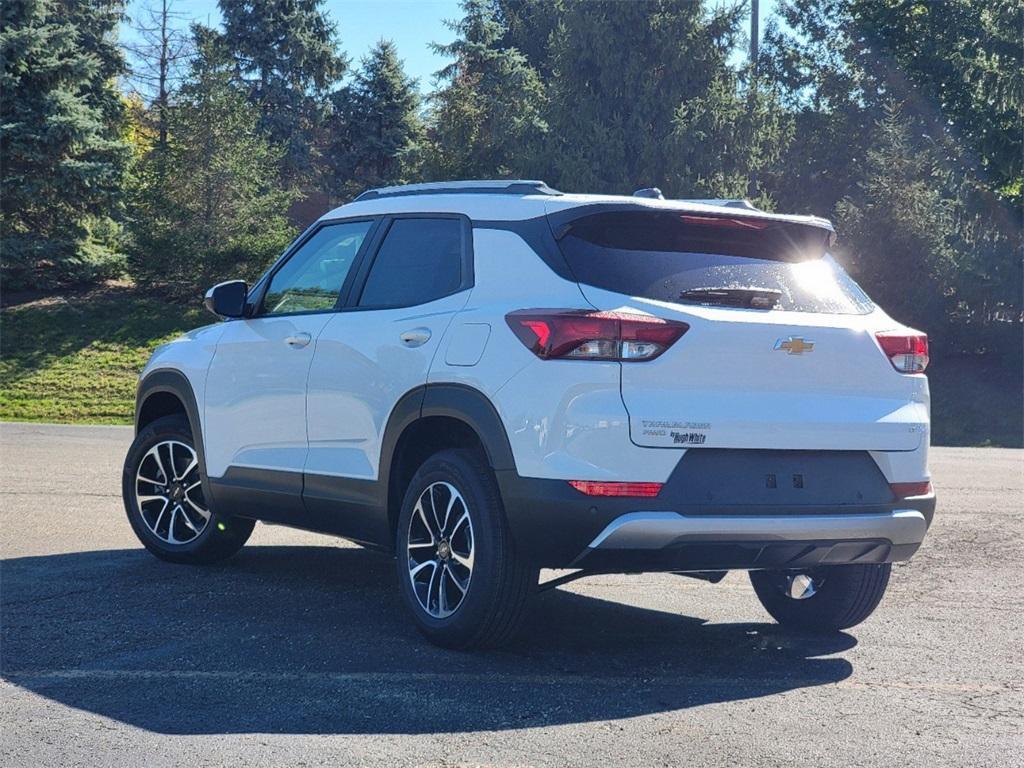 new 2025 Chevrolet TrailBlazer car, priced at $30,522