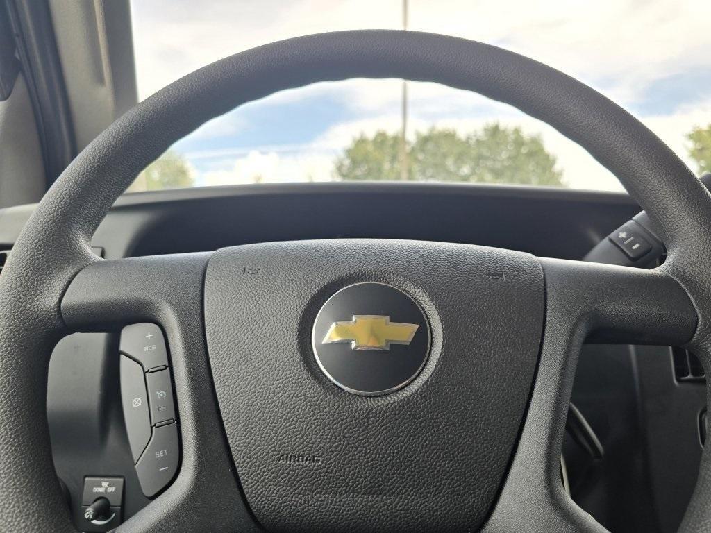 new 2025 Chevrolet Express 2500 car, priced at $50,498