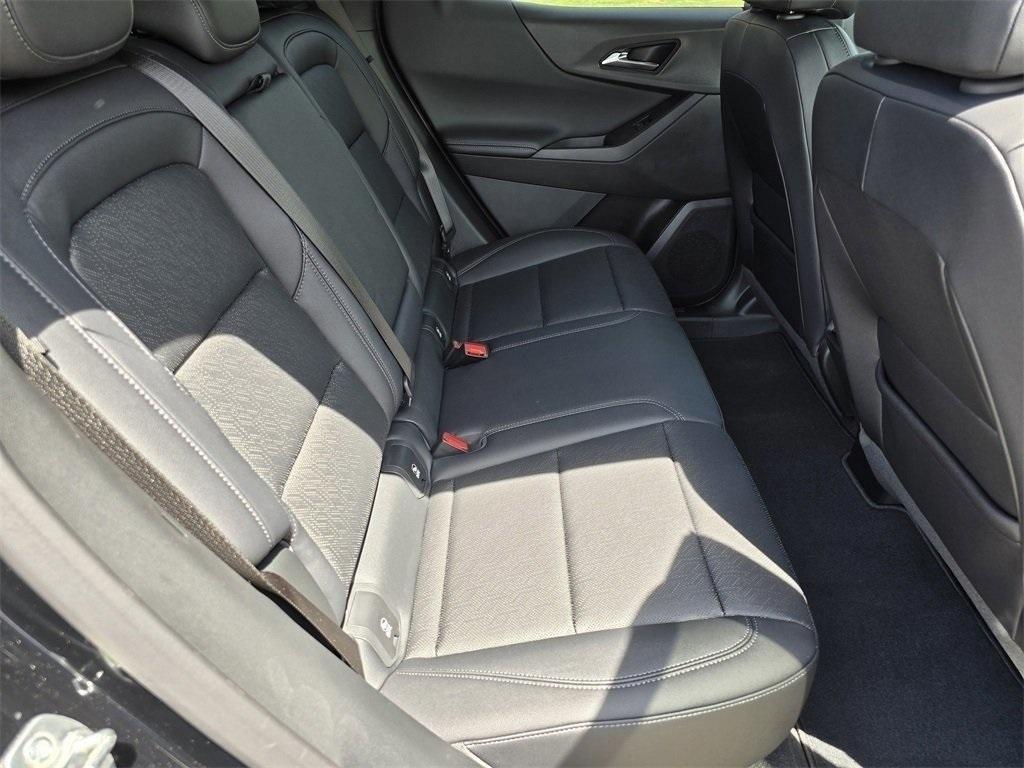 new 2025 Chevrolet Equinox car, priced at $32,233