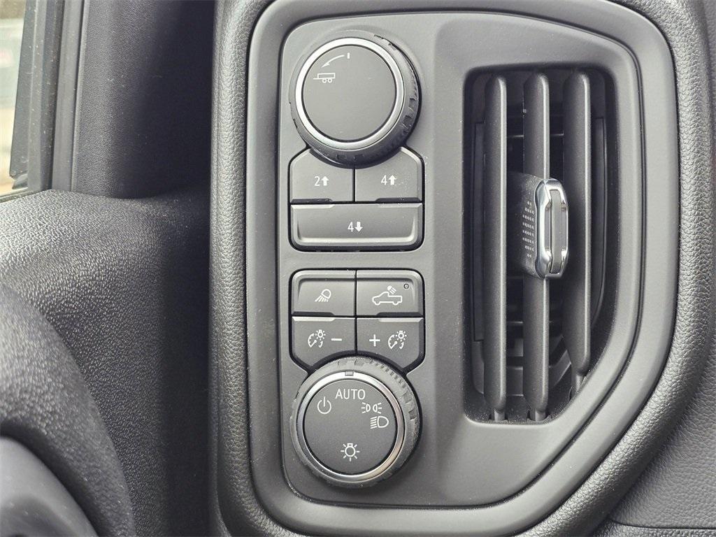 new 2025 Chevrolet Silverado 3500 car, priced at $66,873