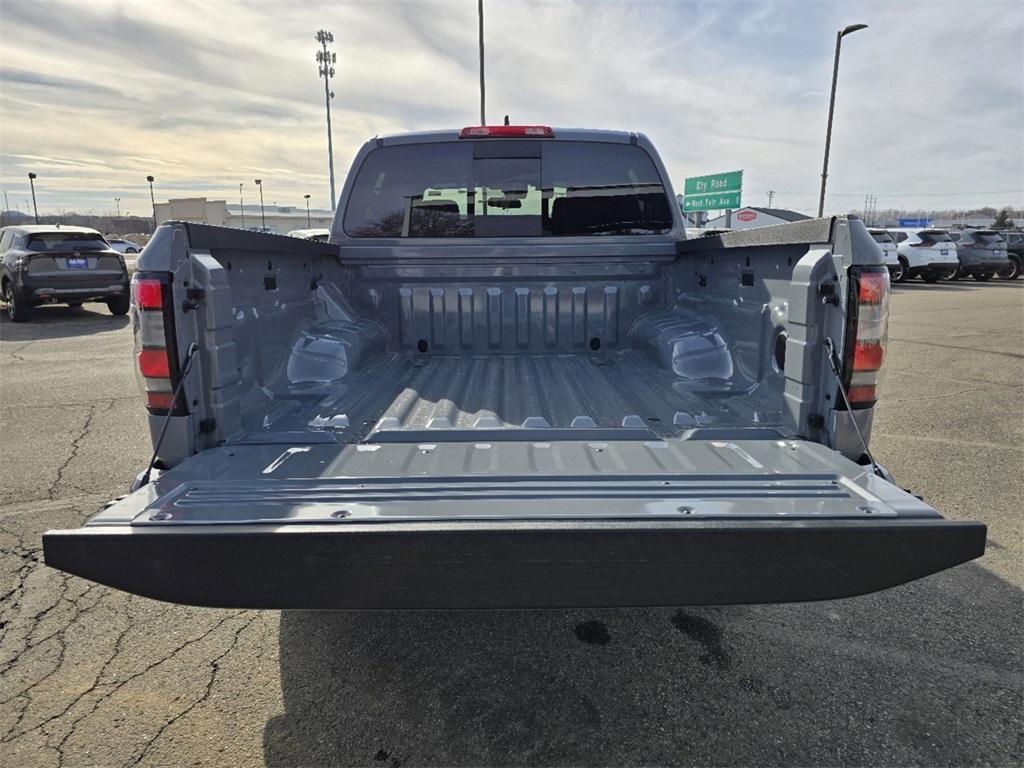 new 2025 Nissan Frontier car