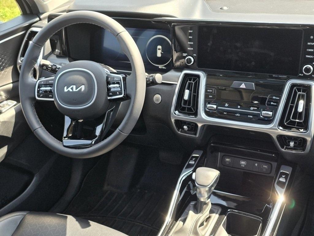 used 2023 Kia Sorento car, priced at $31,216